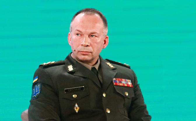 На фото: украинский военачальник, командующий Сухопутными войсками ВСУ Александр Сырский