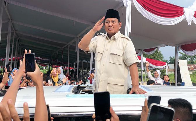 На фото: президент Индонезии Прабово Субианто