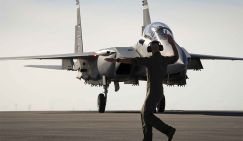 Поможет ли сотня американских F-15 остановить истребители Путина