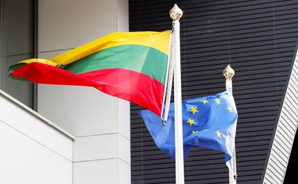 Латвия и Литва решили выслать российских дипломатов