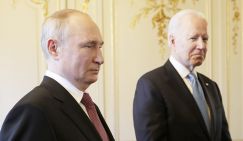 «Осмелевший Байден встретился с невозмутимым Путиным»