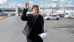 «Ха-ха, сэр»: Как Рогозин поднял стоимость компании SpaceX до $100 млрд
