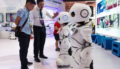 Китайские роботы угадывают мысли человека с точностью до 100%