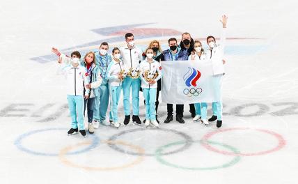 На фото: командные соревнования. Команда ОКР - золотые медали на цветочной церемонии.
