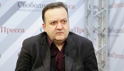 Андрей Бунич: «РФ может перестать платить по долгам, но не раньше, чем олигархи всё вывезут»