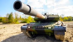«Леопарды»: НАТО отправит на Украину из Испании германские танки, чтобы их там «утилизировали»