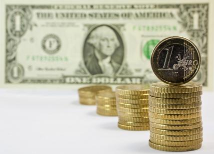 Курс валют 1 июля: доллар и евро рванули вверх