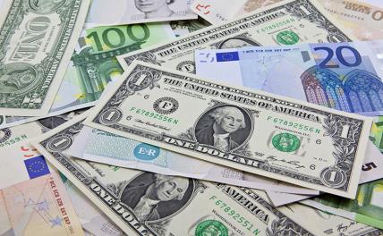 Новости курса валют: доллар и евро упали на бирже
