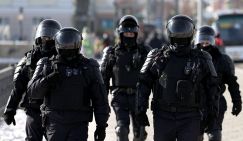 Россия: Полицейские рвутся на "передок"