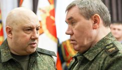 New York Times: Герасимов проломит оборону ВСУ – Суровикин закрепит успех