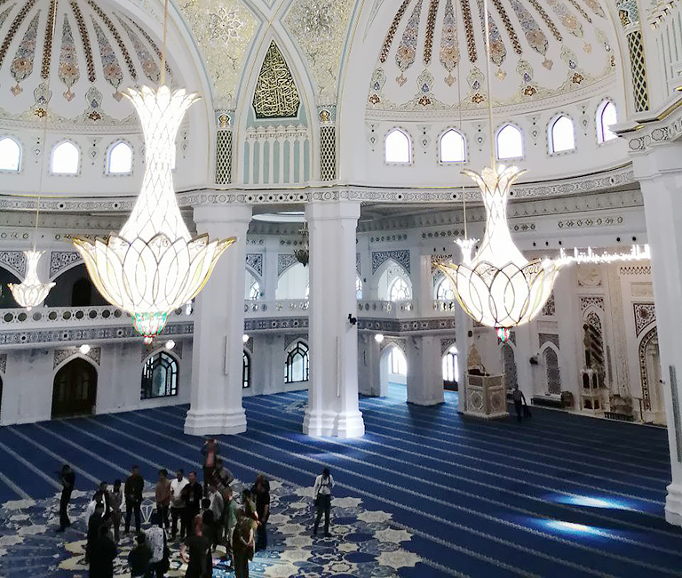 На фото: мечеть "Гордость мусульман"