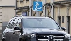 Немецкая хитрость: Mercedes в России перестает ездить