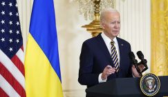 Байдену неймется: Средства "под Украину" нужно выбить любой ценой