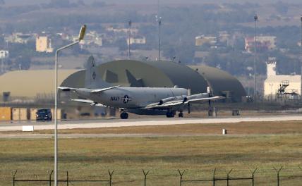 На фото: самолеты ВВС США на военной базе Инджирлик в Турции