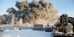 Пожар на складе Wildberries в Петербурге: обрушение на 40 тысячах квадратах