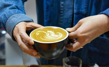 Ученые рассказали, как кофе помогает печени