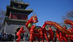 Китайский дракон покоряет планету