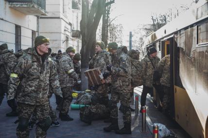 Гражданам Украины оставили одно-единственное право – молча отдать жизнь за процветание банды Зеленского