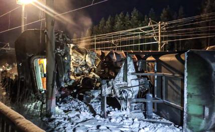 В МЧС сообщили количество пострадавших при столкновении поездов в Мурманской области В МЧС сообщили количество пострадавших при столкновении поездов в Мурманской области