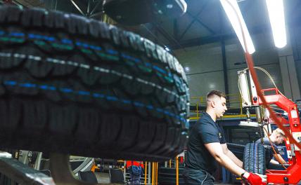 Русская «резина» уступила дорогу китайской: «Патриот» рискует остаться без родных шин Русская «резина» уступила дорогу китайской: «Патриот» рискует остаться без родных шин