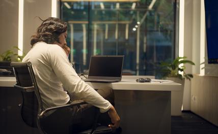 Россиян предупредили об опасности сидячей работы Россиян предупредили об опасности сидячей работы