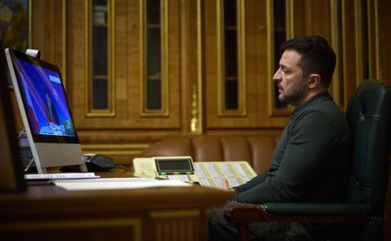 Зеленский покончит с собой двумя выстрелами в голову Зеленский покончит с собой двумя выстрелами в голову