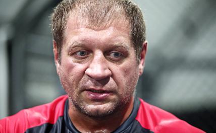 «Отнялись ноги»: Емельяненко рассказал, сколько пропустит из-за операции «Отнялись ноги»: Емельяненко рассказал, сколько пропустит из-за операции