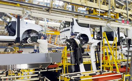 С хитрым прицелом на будущее: Минпромторг усилит автопрому ходовую часть новой стратегией С хитрым прицелом на будущее: Минпромторг усилит автопрому ходовую часть новой стратегией