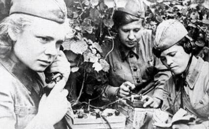 Гиммлер был взбешен, когда узнал, что пленная русская разведчица в упор расстреляла офицеров СС Гиммлер был взбешен, когда узнал, что пленная русская разведчица в упор расстреляла офицеров СС