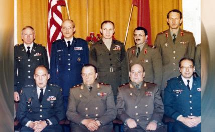 Последняя фотосессия американца: Артура Николсона застрелили у танка Т-80 Последняя фотосессия американца: Артура Николсона застрелили у танка Т-80