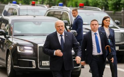 «Мерседесы» от Лукашенко. Выдержит ли немецкий автопром конкуренцию с Батькой «Мерседесы» от Лукашенко. Выдержит ли немецкий автопром конкуренцию с Батькой