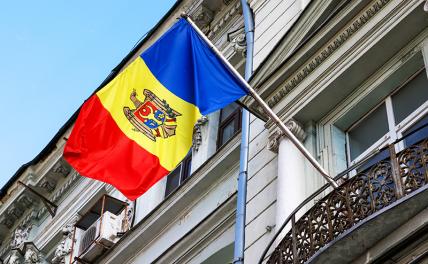 В Молдавии переписали учебники: СССР обвинили в развязывании Второй мировой В Молдавии переписали учебники: СССР обвинили в развязывании Второй мировой