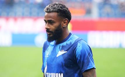 Лидер «Зенита» получил травму в матче против «Пари НН» Лидер «Зенита» получил травму в матче против «Пари НН»