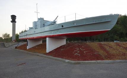 Херсон ждет, когда пробьет час Днепровской речной флотилии Херсон ждет, когда пробьет час Днепровской речной флотилии