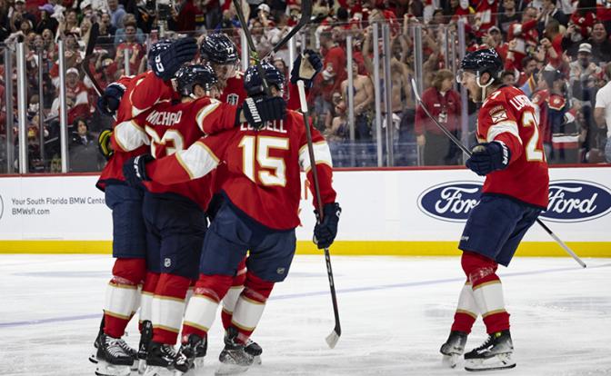 Россияне Куликов и Бобровский стали двукратными обладателями Кубка Стэнли Россияне Куликов и Бобровский стали двукратными обладателями Кубка Стэнли