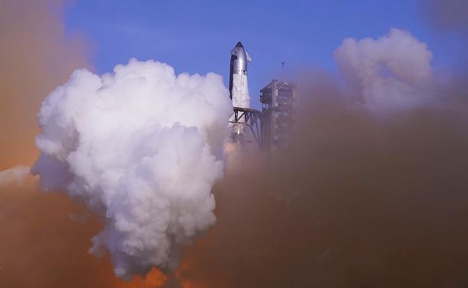 Ракета SpaceX взорвалась в Техасе Ракета SpaceX взорвалась в Техасе