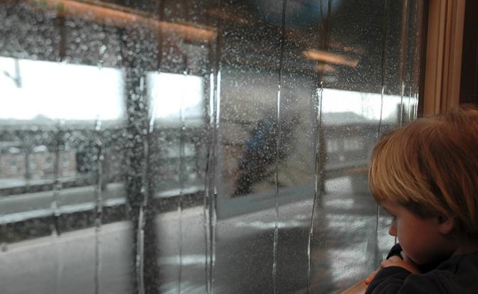 Кандидат наук предупредила о негативном влиянии дождя на психику человека Кандидат наук предупредила о негативном влиянии дождя на психику человека