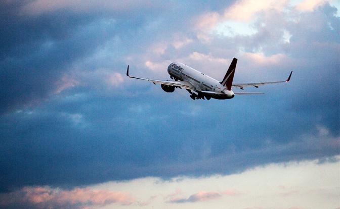 Опасность в небе: врач рассказала, кому противопоказаны авиаперелеты Опасность в небе: врач рассказала, кому противопоказаны авиаперелеты