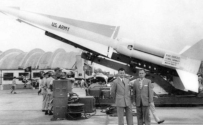 Во Флориде ФБР плотно село нашему разведчику «на хвост», блокировали шоссе, эвакуатор подогнали Во Флориде ФБР плотно село нашему разведчику «на хвост», блокировали шоссе, эвакуатор подогнали