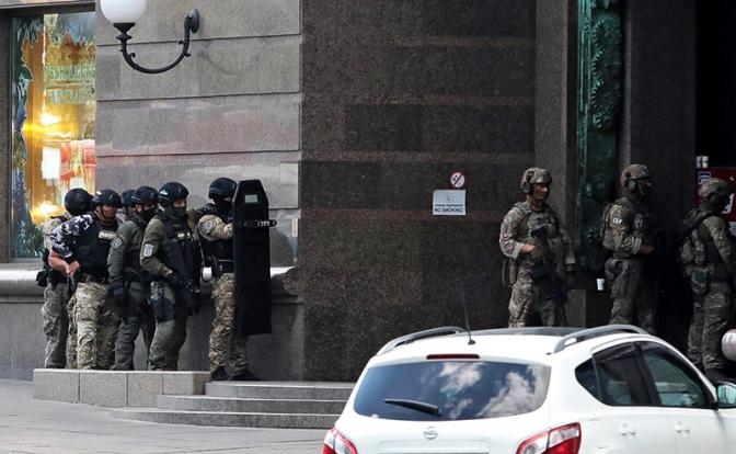 Алиев в рот воды набрал: СБУ ликвидировала двух азербайджанских киллеров, расстрелявших полковника-диверсанта Алиев в рот воды набрал: СБУ ликвидировала двух азербайджанских киллеров, расстрелявших полковника-диверсанта