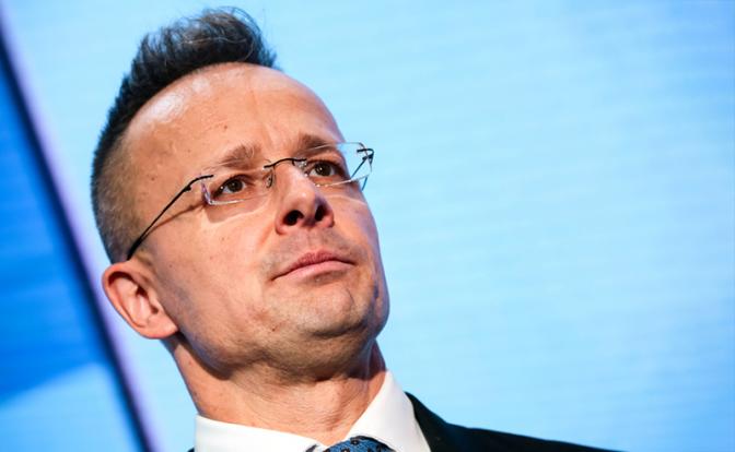 Сийярто рассказал, кто мешает Трампу добиться большего по Украине Сийярто рассказал, кто мешает Трампу добиться большего по Украине