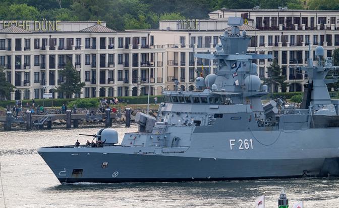 Александр Широкорад: Пока натовцы репетируют десант в Балтийск, стоит напомнить супостату, как выглядит ядерный гриб Александр Широкорад: Пока натовцы репетируют десант в Балтийск, стоит напомнить супостату, как выглядит ядерный гриб