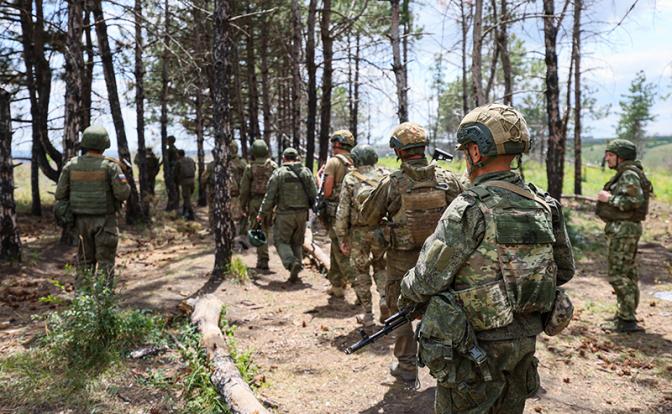 Дубинский: Россия копит силы для удара на случай краха Зеленского