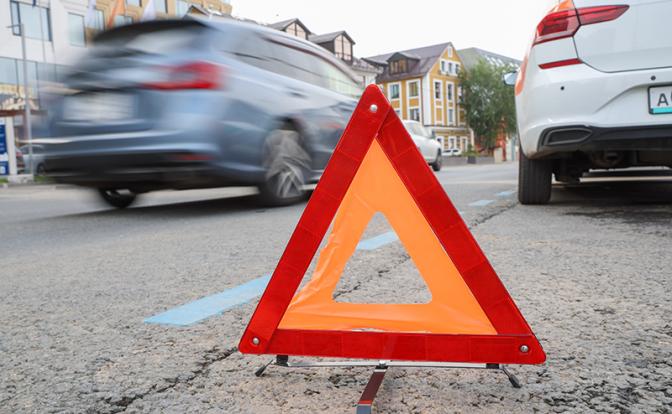 Серия автоподстав в Красноярске: четверо подозреваемых заработали миллионы Серия автоподстав в Красноярске: четверо подозреваемых заработали миллионы