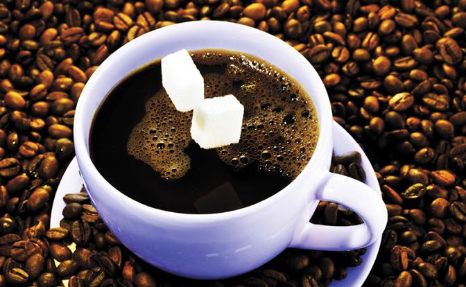 Учёные назвали идеальное время для первой чашки кофе или чая