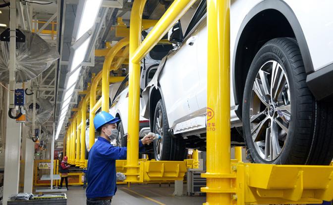 «Построй свою мечту»: Китайский завод BYD производит машин больше всей России в 5 раз «Построй свою мечту»: Китайский завод BYD производит машин больше всей России в 5 раз