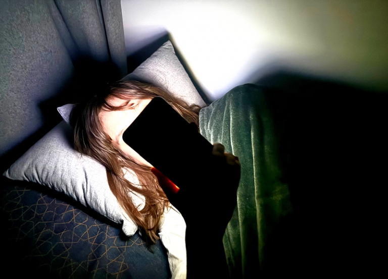 Чем больше времени человек проводит в кровати без сна, тем слабее становится ассоциация «кровать - сон».