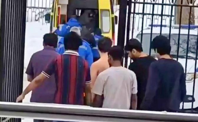 Резня в Уфе: Слетевший с катушек «Рэмбо» ранил шестерых и был госпитализирован в детскую больницу Резня в Уфе: Слетевший с катушек «Рэмбо» ранил шестерых и был госпитализирован в детскую больницу