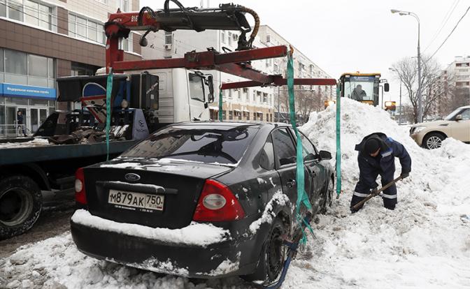 Россияне стали чаще обращаться к эвакуаторщикам Россияне стали чаще обращаться к эвакуаторщикам