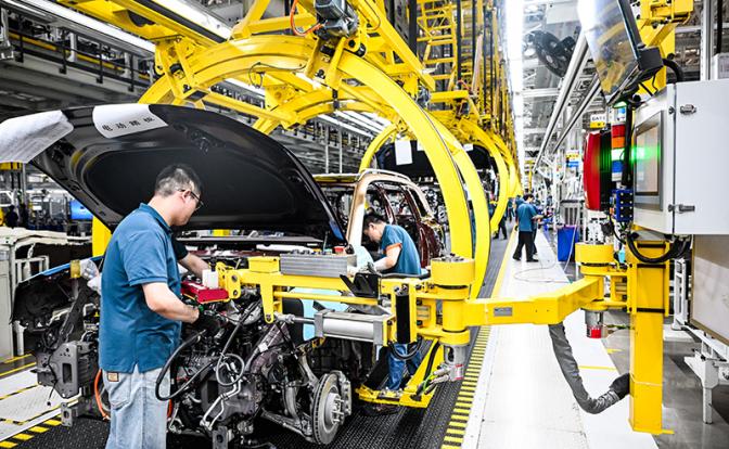 Революция в китайском образовании: почему студенты вместо вузов выбирают рабочие станки Революция в китайском образовании: почему студенты вместо вузов выбирают рабочие станки